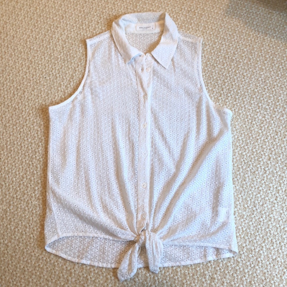 Equipment tie button down